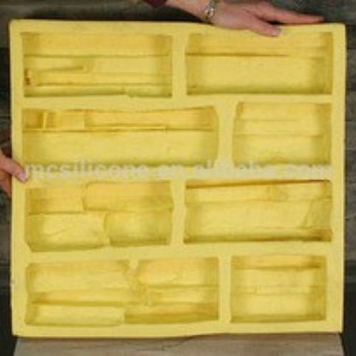 Moules silicone pour produits en béton d'environnement, assainissement et bâtiment (production en démoulage différé).